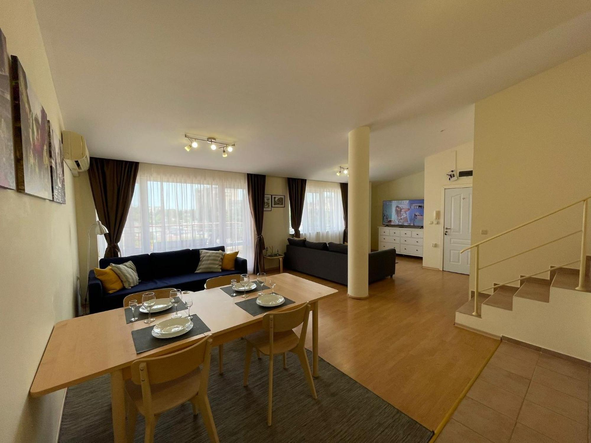 Green Fort - Prestige Sea Viev Apartments Pantai Sunny Bagian luar foto